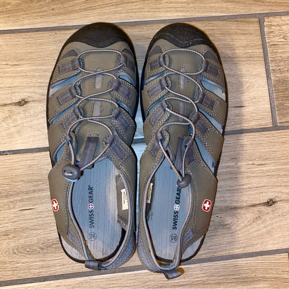 Swiss Gear Womens Sandals Size 9.5 Gray
